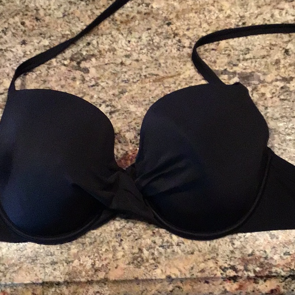 Shade Shore never worn bikini top